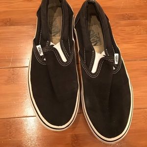 Black vans slip on